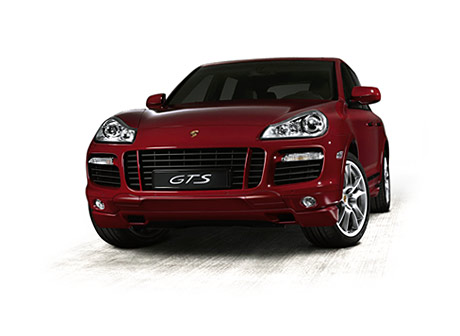 The Sports Button in the Porsche Cayenne GTS offers the choice between 